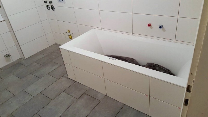 Unverfugte Badewanne - Renovierung