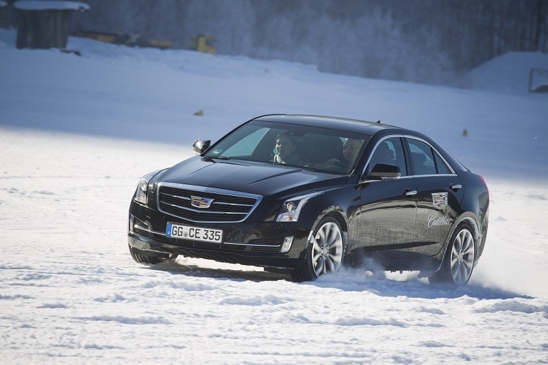 Cadillac Winterdrive Experience in Gstaad – Picture by Thorsten Weigl