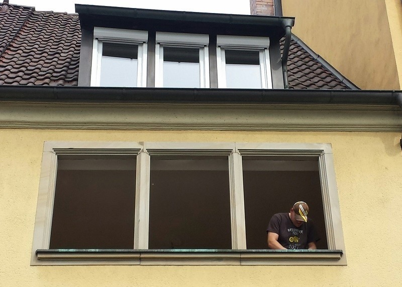 Handwerker am wurschteln - Fenster - neu