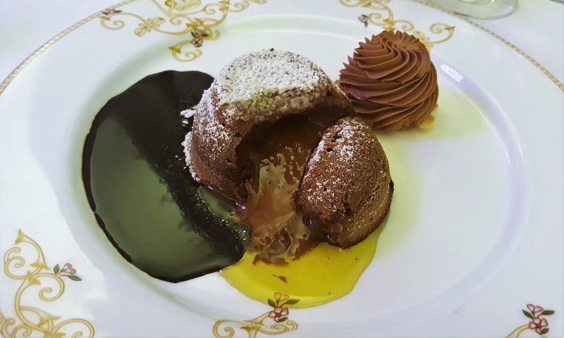 Dessert (mit Olivenöl) im Royal Hotel Sanremo