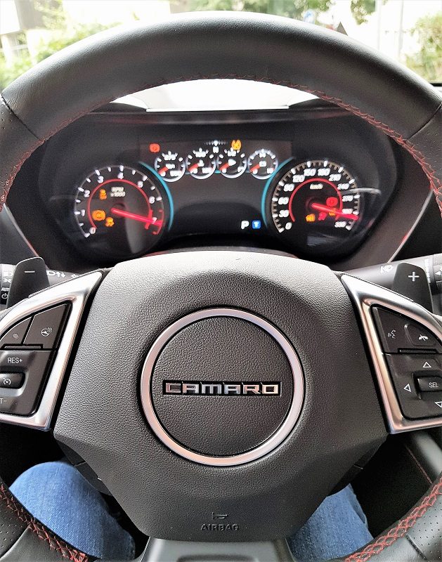 Chevrolet Camaro 6.2 V8 MT Coupé - Cockpit