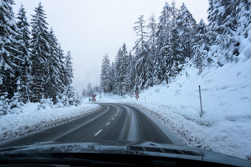 Straße im Spessart - Winter