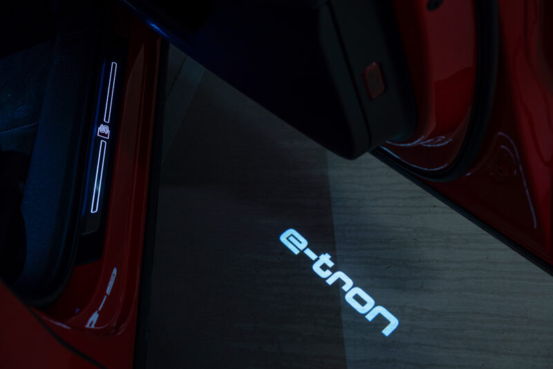 Audi e-tron S Sportback Beleuchtung Logo