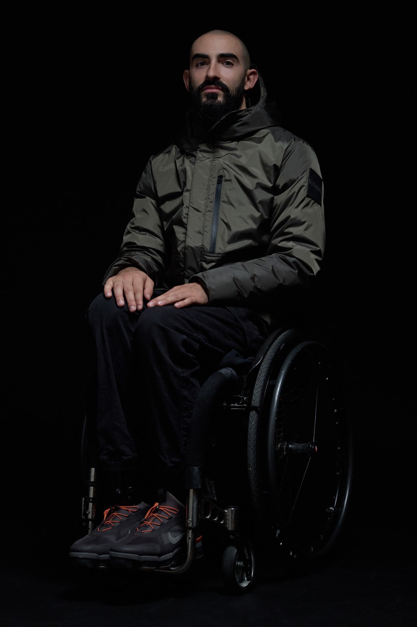 The Wheelchair-Garment with Paralympics-Athleten Simone de Maggi by OUTHERE