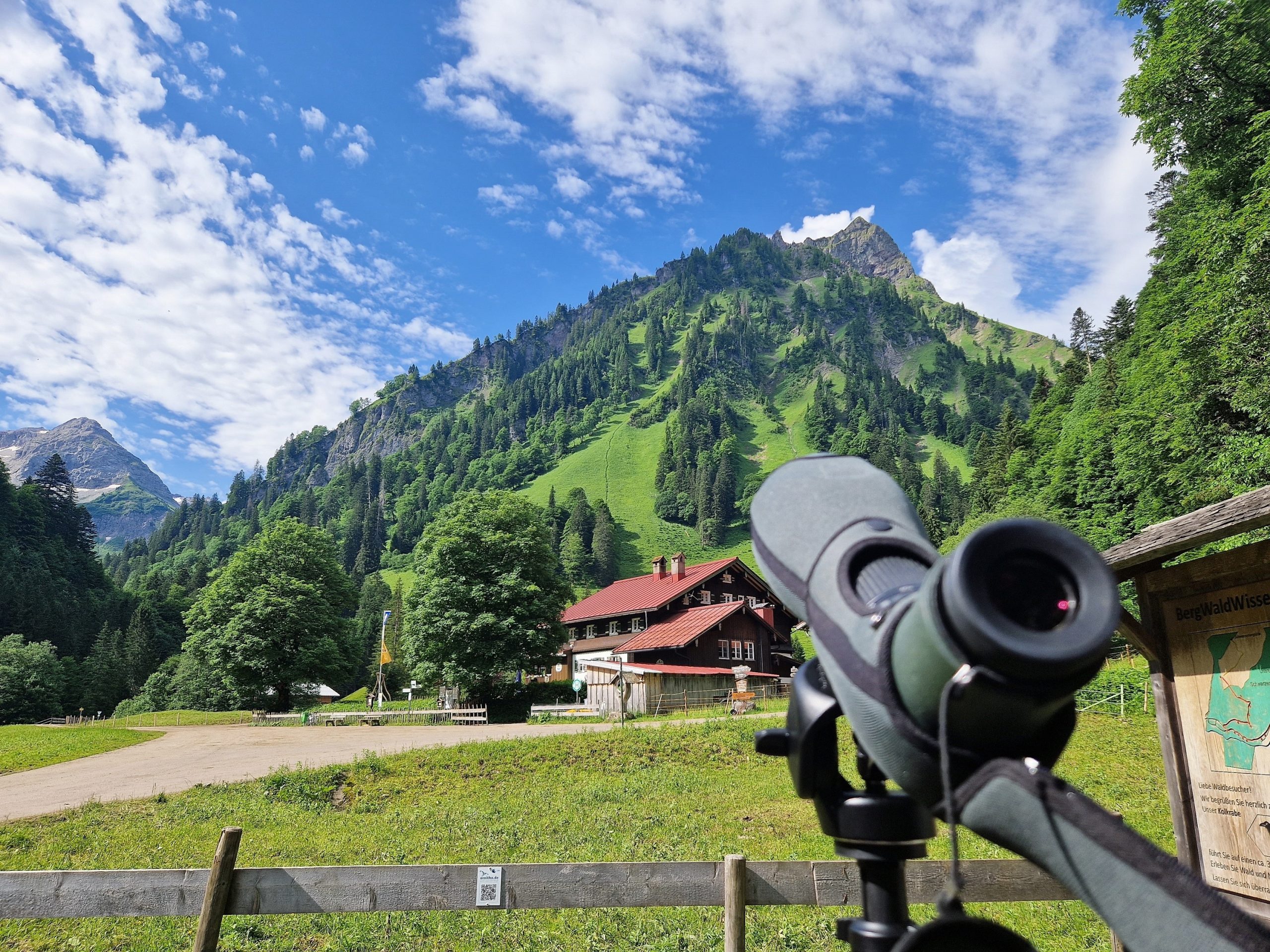 Spektiv mit Blick auf den Giebelberg - Wandertrilogie Allgäu Himmelsstürmer Route
