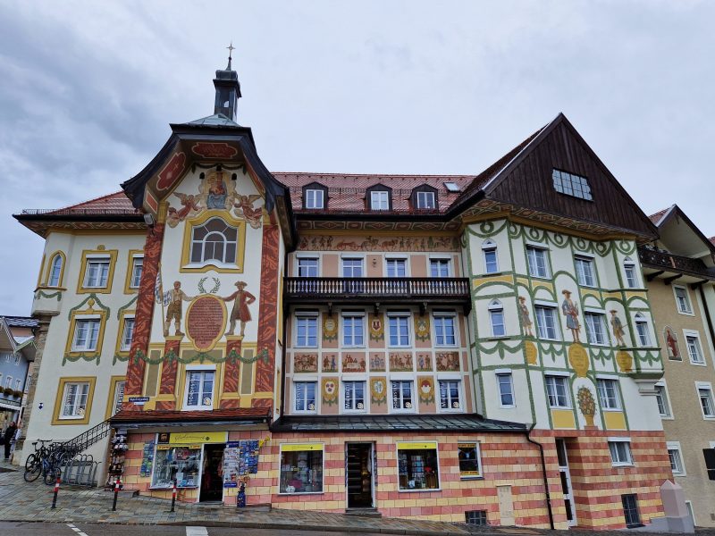 Haus mit historischer Fassade in Bad Tölz