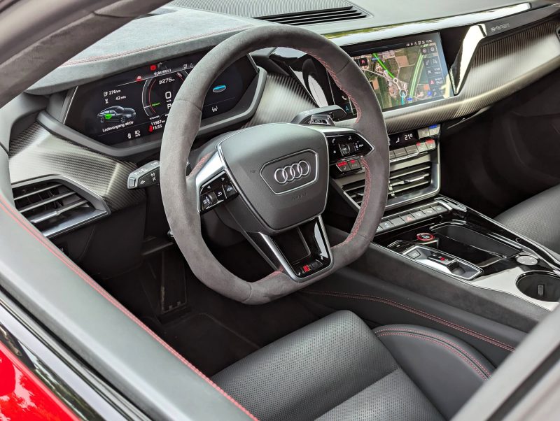 Der Audi RS e-tron GT im Test - innen