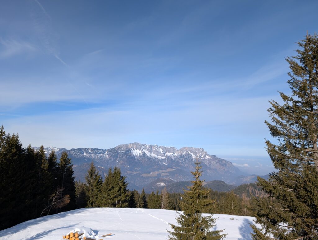 Aussicht von der Panoramastraße Rossfeld im Winter in Berchtesgaden