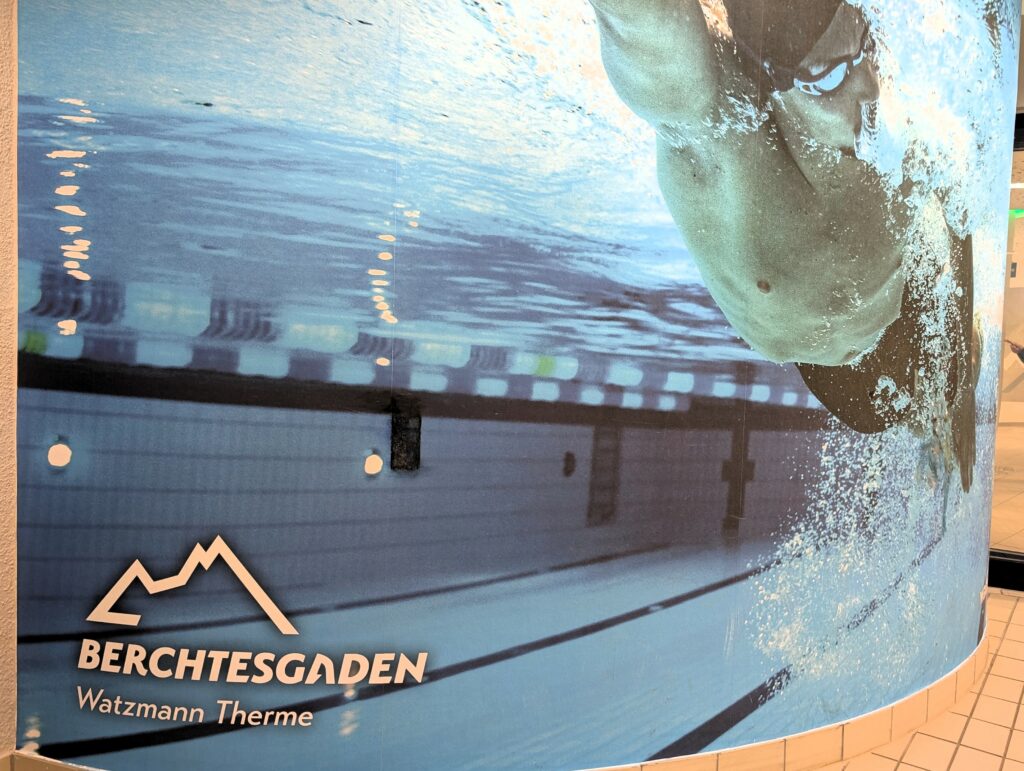 Eingang der Watzmann Therme in Berchtesgaden