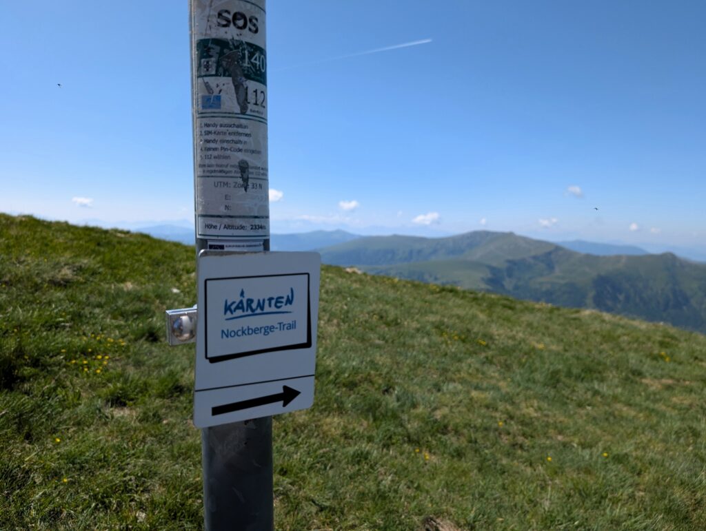 Nockberge-Trail Etappe 4 von der Turracher Höhe zum Falkertsee - Rinsennock - Wegweiser