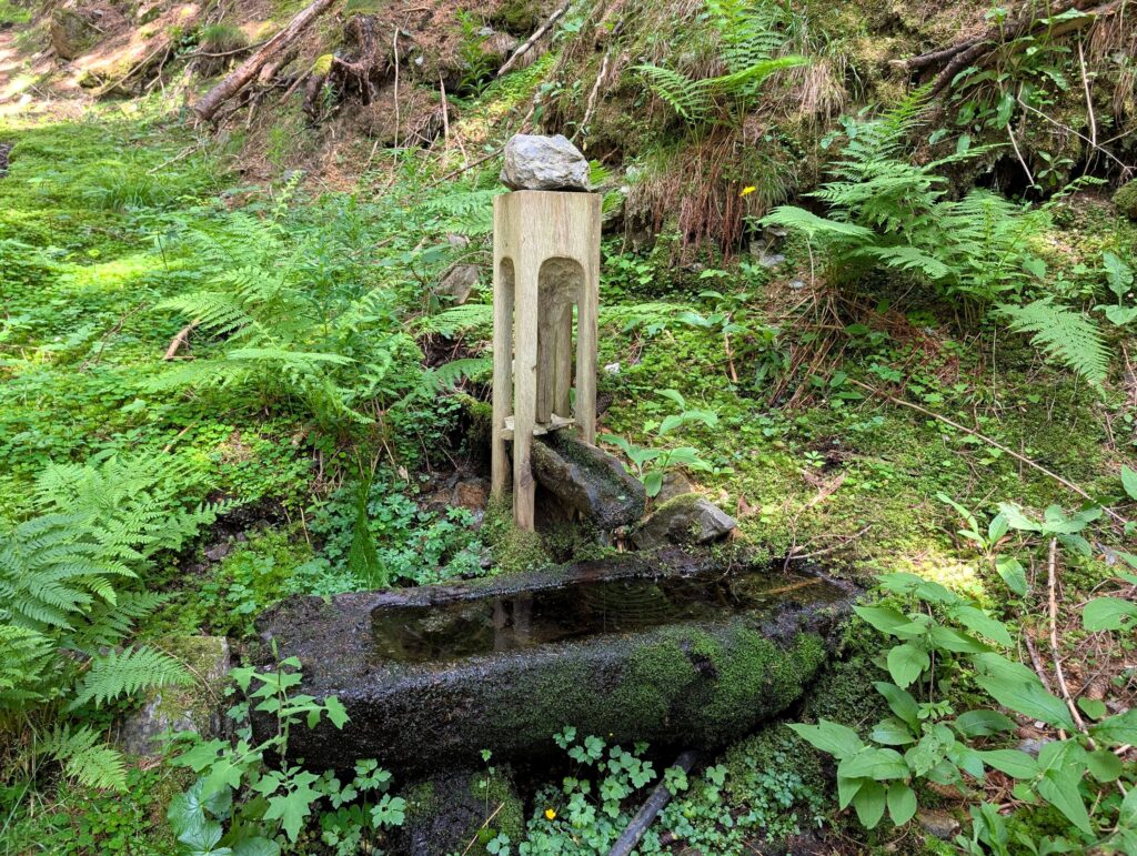 Nockberge-Trail Etappe 5 vom Falkertsee nach Bad Kleinkirchheim Zirkitzen - Quelle am Weg