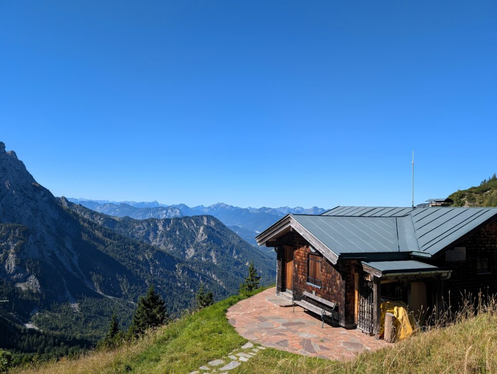 Hütte mit Aussicht in der Nähe vom Stripsenjochhaus im KufsteinerLand