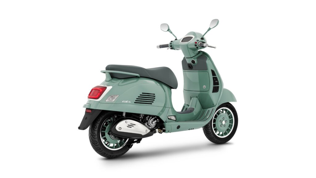 Sondermodell der Vespa GTS 80th_2