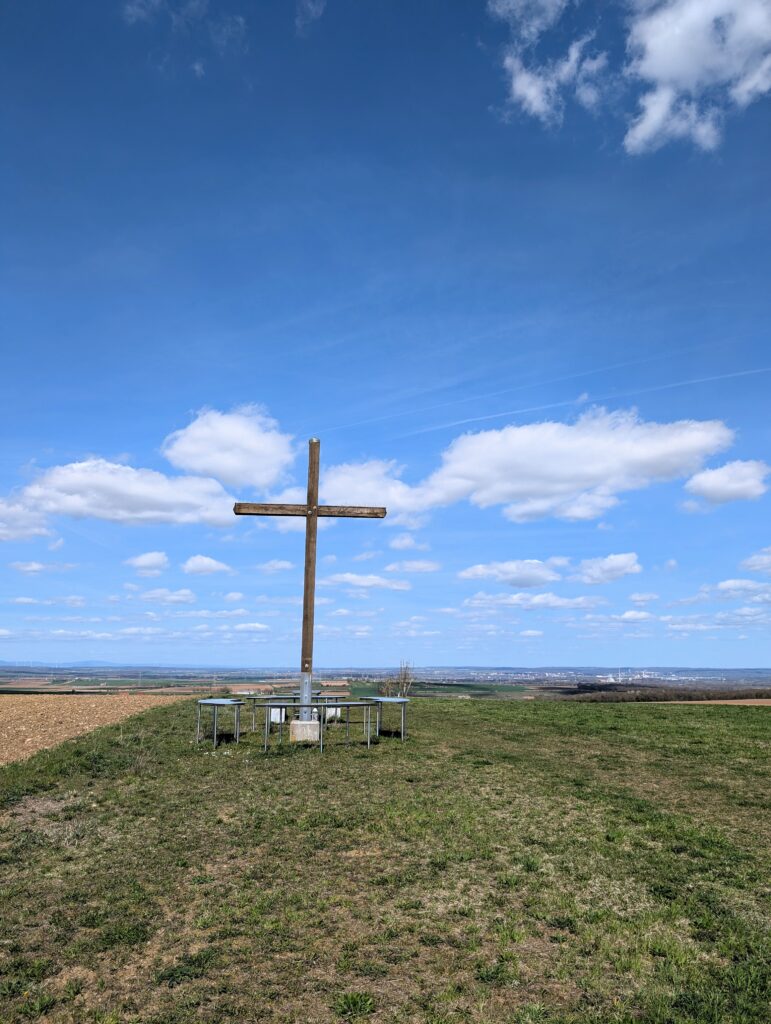 Die Luisenhöhe auf dem Panoramaweg rund um Wipfeld und Schwanfeld