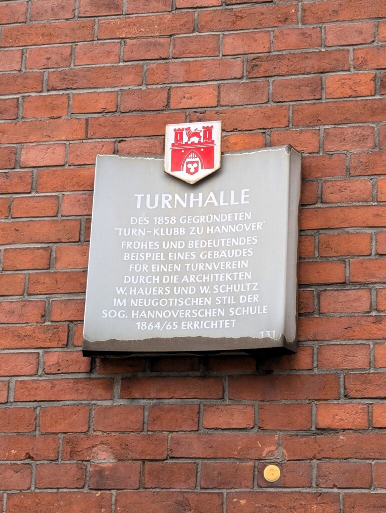 Fassade vom Turn-Klubb zu Hannover (Kurz TKH)