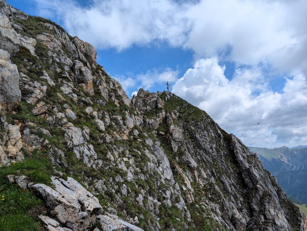 Gipfelkreuz auf dem Draugstein auf dem Salzburger Almenweg