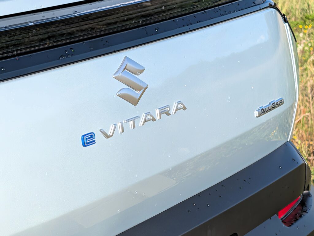 Der Suzuki e VITARA - Heckansicht