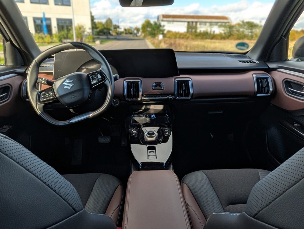 Der Suzuki e VITARA Innenraum